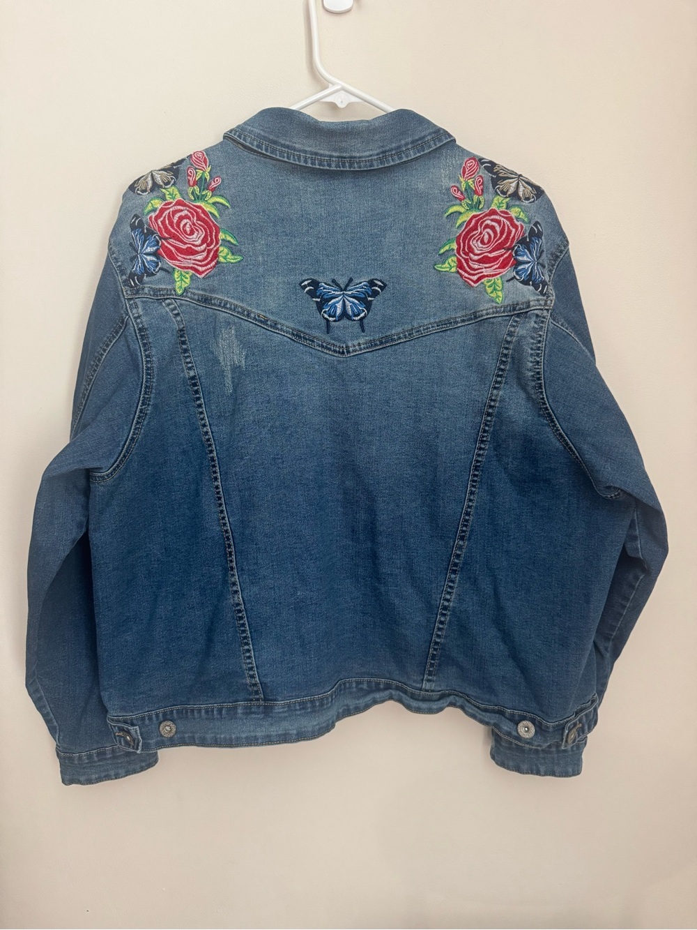 Baccini Embroidered Denim Jacket Women’s 3X Blue Floral Bird Butterfly Trucker - Picture 2 of 7